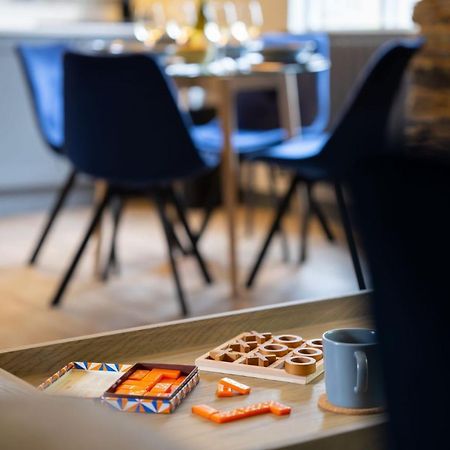Spacious - Contemporary 2Br Apartment - Central Ambleside - Parking Eksteriør bilde