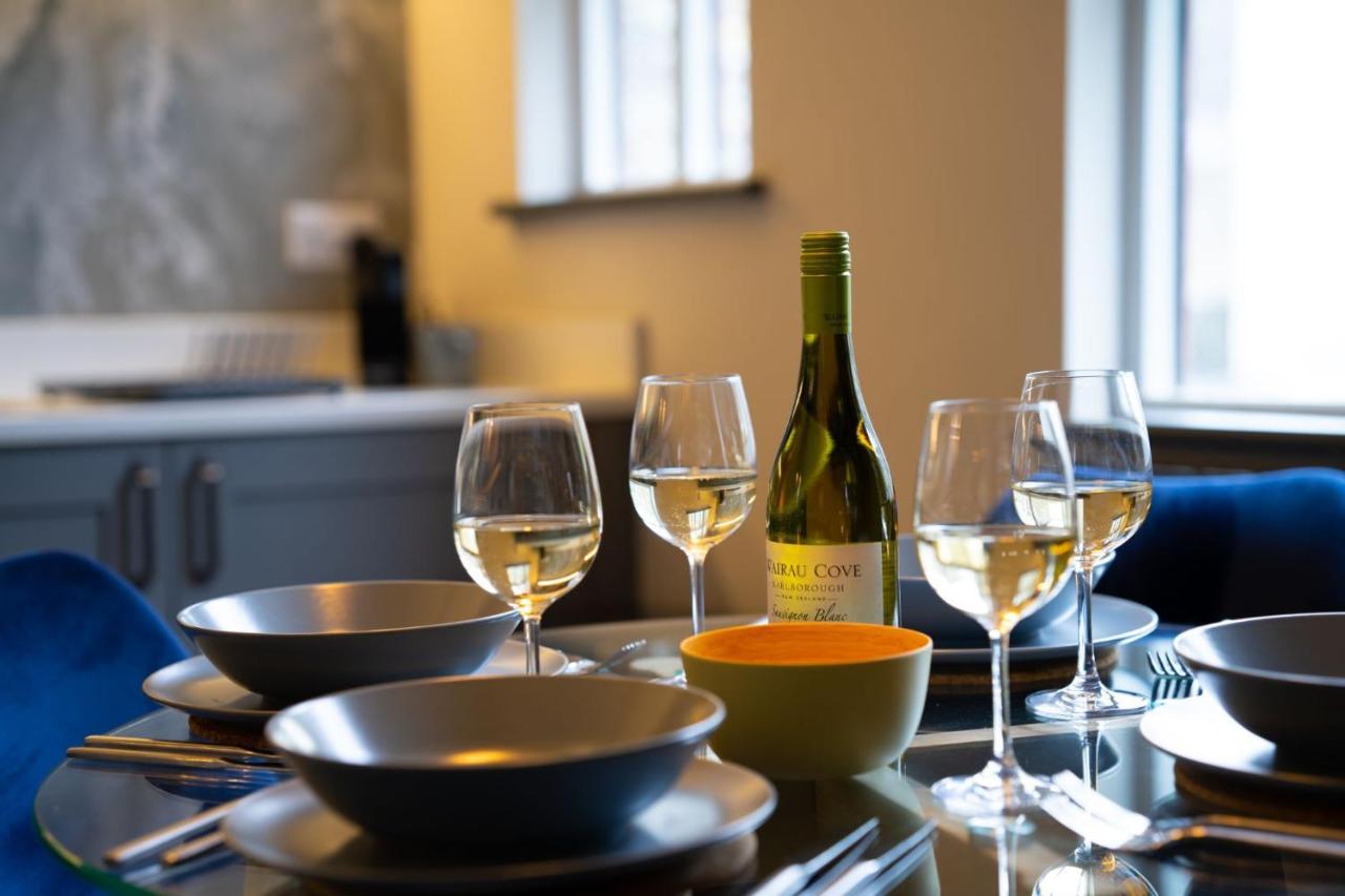 Spacious - Contemporary 2Br Apartment - Central Ambleside - Parking Eksteriør bilde